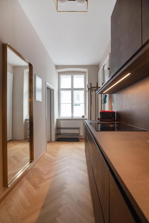 Hochwertiges Apartment Mit Direkter Anbindung Zum Zentrum In Hippen Viertel Viena Exterior foto